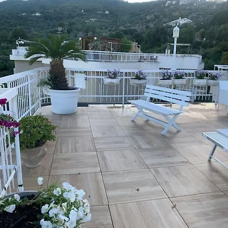 La Terrazza Sul Mare Apartmán *